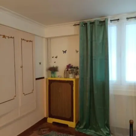 Romantic Ideal For Women! Athens
